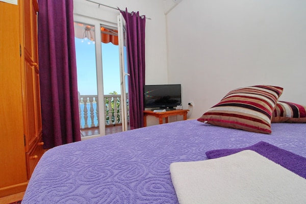 Aan het strand: Sfeervol appartement met zeezicht in Sobra - thumbnail 6