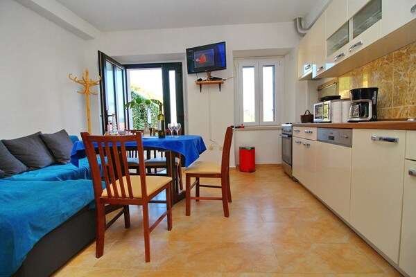Aan zee: Modern duplex appartement in Sobra op Mljet - thumbnail 2