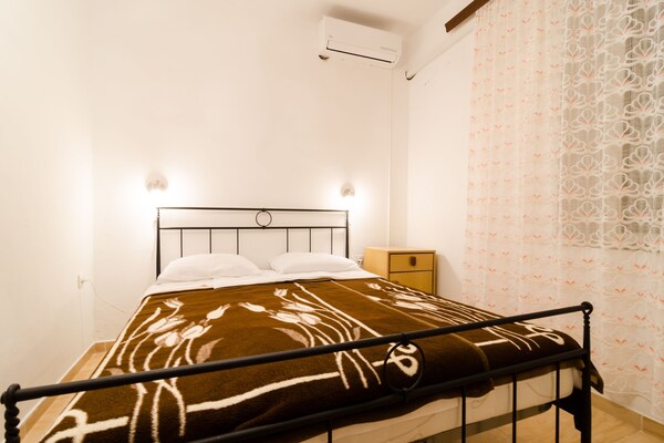 Aan het strand: Compact appartement in Pomena - thumbnail 5
