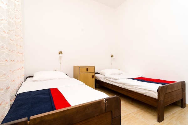 Aan het strand: Compact appartement in Pomena op Mljet - thumbnail 4
