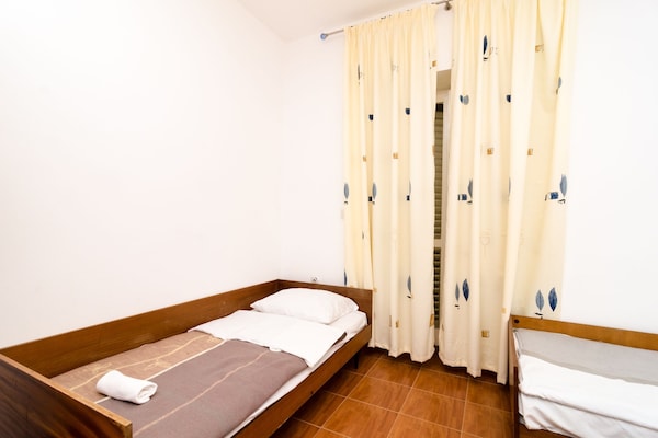3-persoons appartement aan het strand in Pomena - thumbnail 5