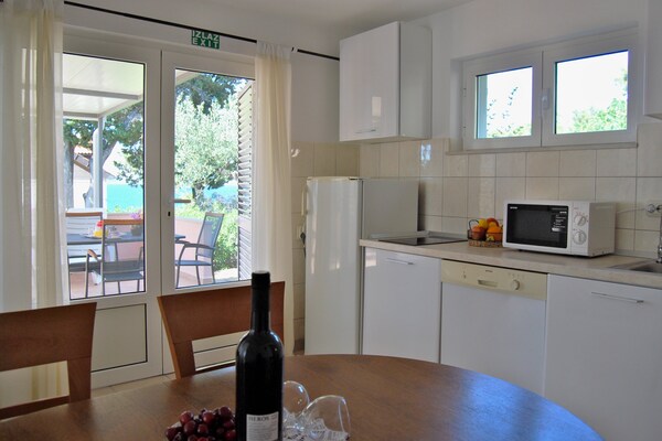 Appartement Lili: Terrashuis met zeezicht op eiland Brač - thumbnail 4