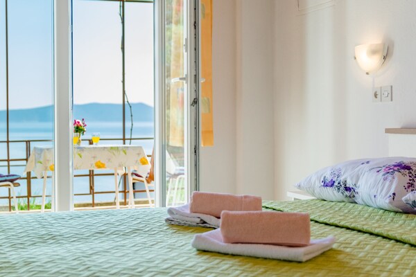 Aan het strand: Sfeervol appartement met zeezicht in Brela - thumbnail 4