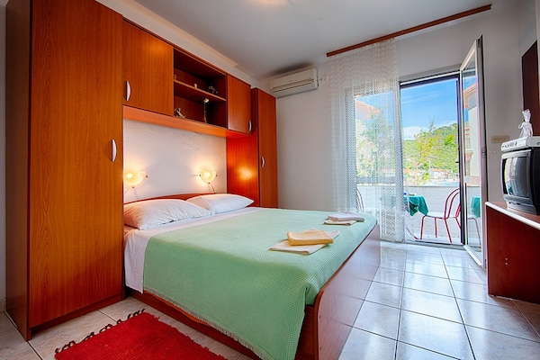 2-persoons appartement aan het strand in Lastovo - thumbnail 3