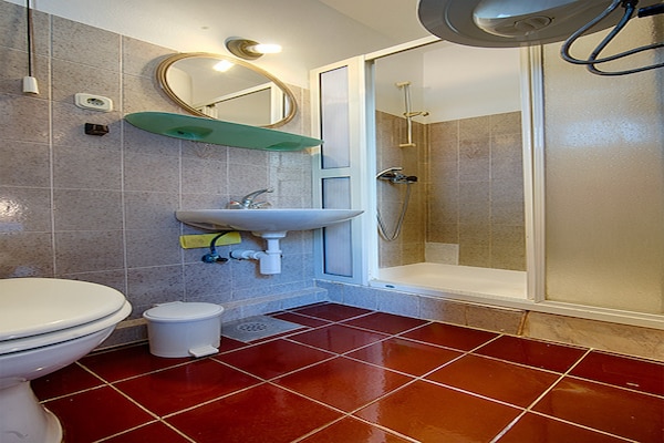 2-persoons appartement aan het strand in Lastovo - thumbnail 4