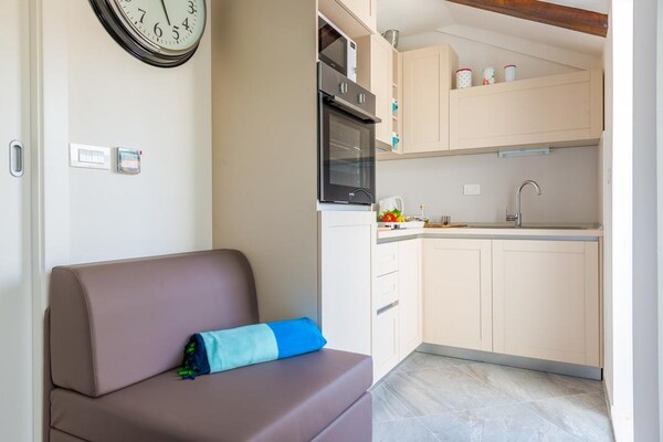 Deluxe appartement aan zee met balkon en uitzicht op Dubrovnik - thumbnail 6
