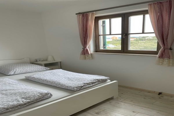 Appartement Plavi: Zeezicht & balkon op 600m van het strand van Okrug Donji - thumbnail 4