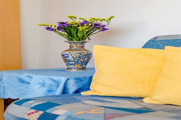 Licht studio-appartement met zeezicht in Split - thumbnail 6