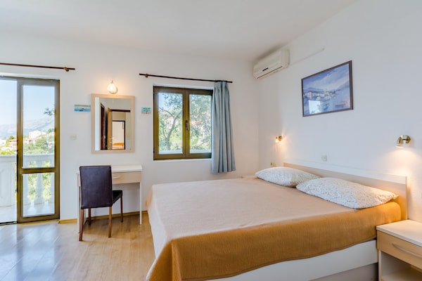3-persoons appartement aan het strand in Brela met zeezicht - thumbnail 4