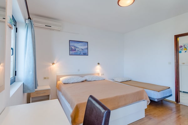 3-persoons appartement aan het strand in Brela met zeezicht - thumbnail 3