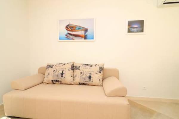Appartement met zeezicht en terras in rustige Trstenik - thumbnail 3