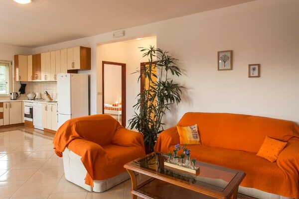 Appartement aan zee in Zaton Mali met terras en uitzicht op de Adriatische Zee - thumbnail 5