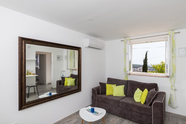 Knus appartement met zeezicht en terras, op 3 km van Dubrovnik Old Town - thumbnail 2