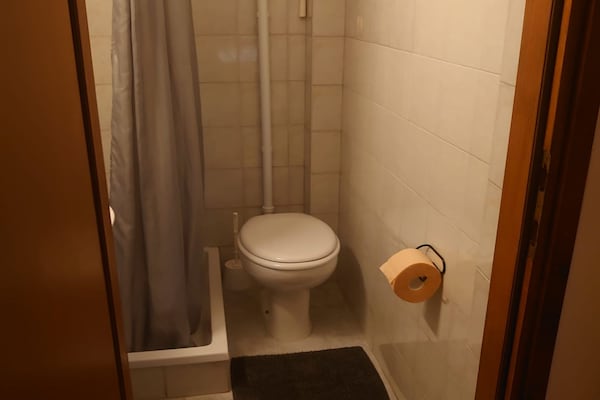 Rustgevend appartement met balkon in Molunat - thumbnail 4
