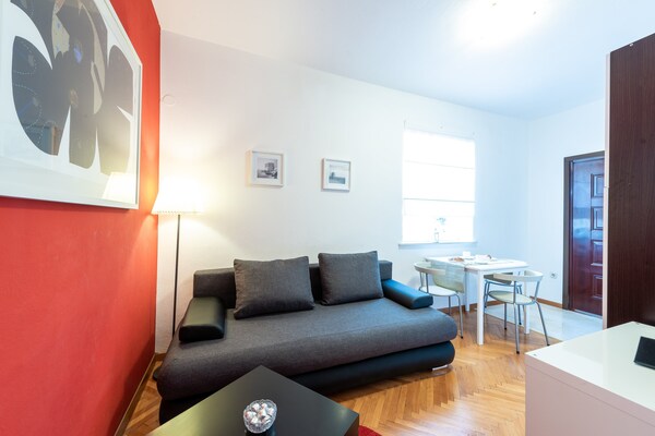 Romance Apartments Dubrovnik R2: modern appartement met zeezichtterras - thumbnail 4