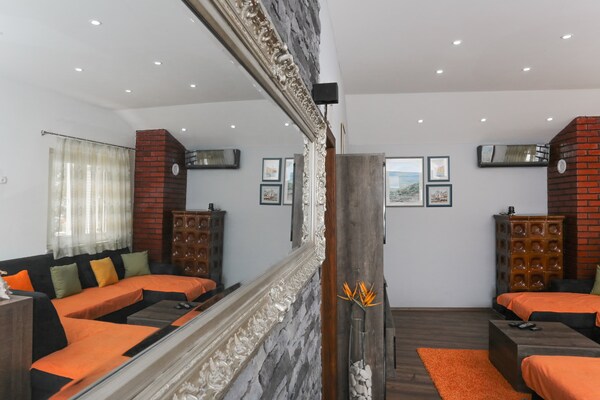 Knus appartement op 50 meter van zee in Supetar, eiland Brač - thumbnail 4