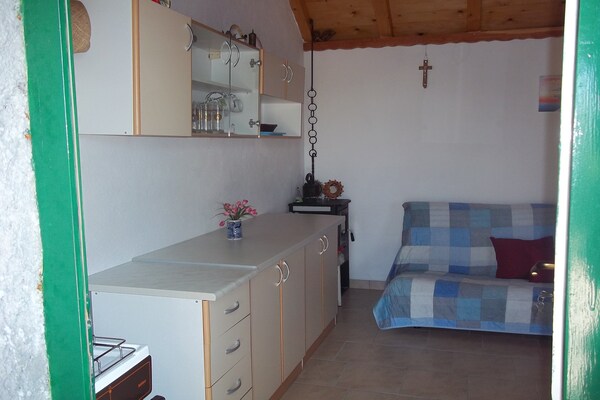 Vakantiehuis Ruža in Mirca: knusse woning met terras op 800m van zee - thumbnail 5