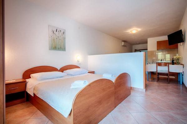 Comfortabel appartement met balkon en zeezicht in Pasadur, Lastovo - thumbnail 5