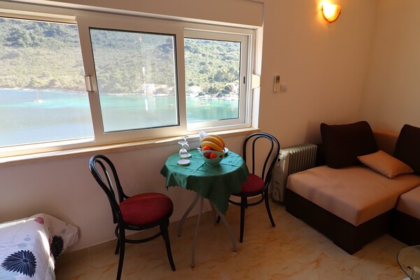 Appartement aan zee in Okuklje, Mljet – eigen terras en uitzicht over de baai - thumbnail 5