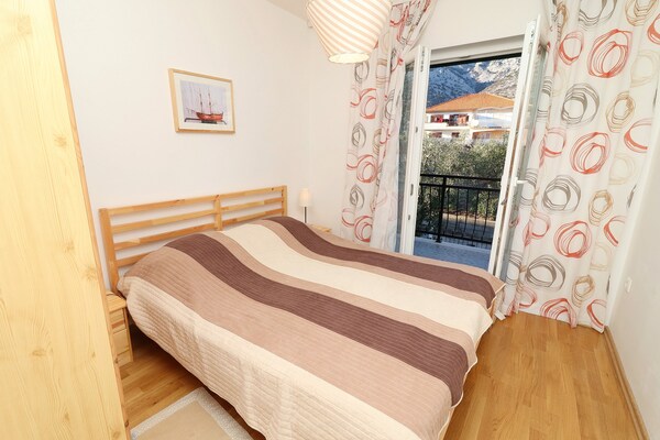 Appartement aan zee in Orebić met balkon, vlakbij het strand - thumbnail 3