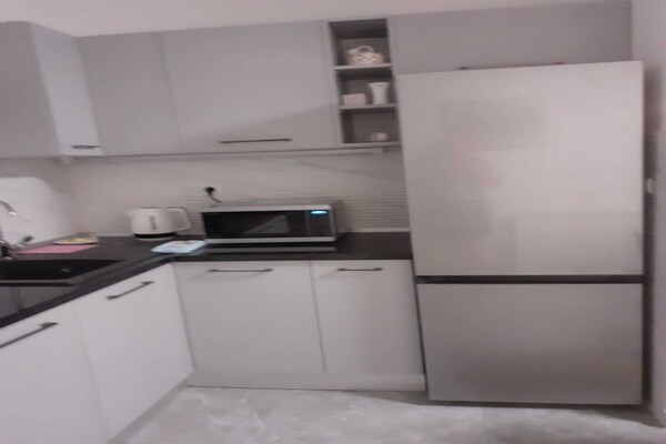Sfeervol appartement voor 5 met balkon op 300m van zee in Postira, Brač - thumbnail 4
