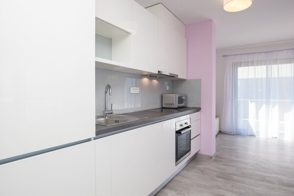 Op 400 m van het strand: Ruim appartement in Bol voor 4 personen - thumbnail 4