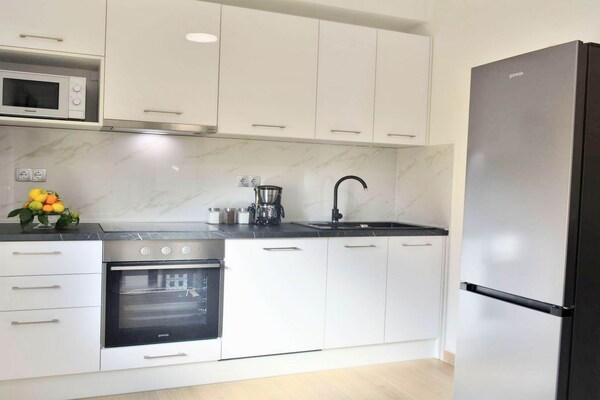 Fancy Apartments Dream - Deluxe One Bedroom Apartment with Balcony and Sea View ( 4 ) - thumbnail 3