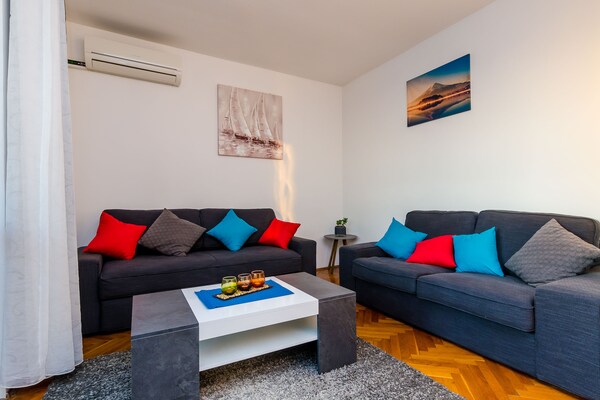 Apartment Boca: Zeezicht & balkon vlakbij de veerhaven van Dubrovnik - thumbnail 2