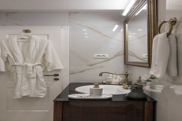 Op 800 m van het strand: Sfeervol appartement in Dubrovnik - thumbnail 3