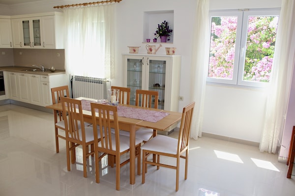 Op 500m van het strand: Ruim appartement met zeezicht in Cavtat - thumbnail 5