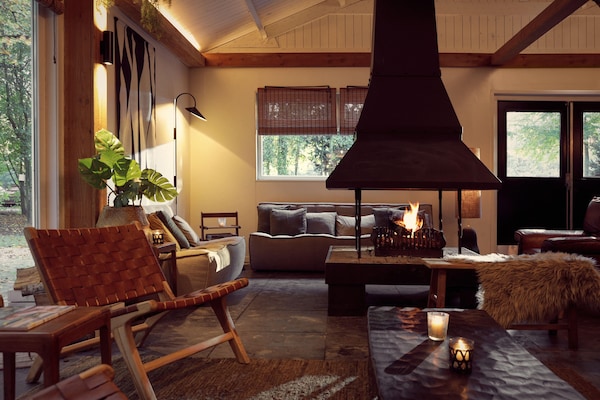 Luxe glampingtent met 3 badkamers en balkon op Resort de Parel in Zeewolde - thumbnail 2