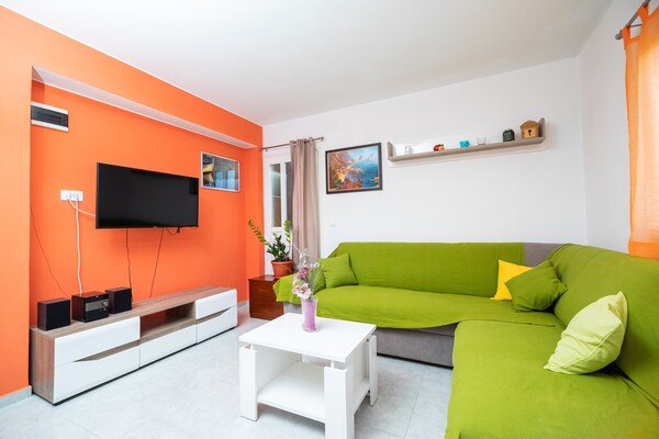 Olive's Garden House: Vrijstaande woning met zeezicht en terras bij Vela Luka - thumbnail 3