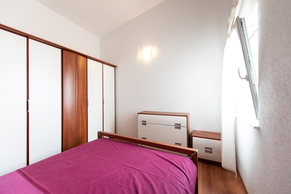 Comfortabel appartement met balkon op 200m van zee in Vinisce - thumbnail 6