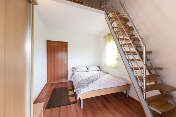 Comfortabel appartement met balkon op 200m van zee in Vinisce - thumbnail 5