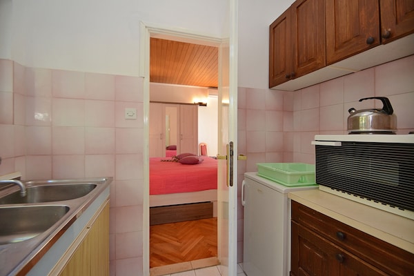 4-persoons appartement met zeezicht en terras in Orebic - thumbnail 2