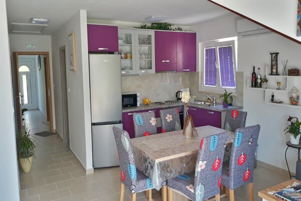 Zonovergoten appartement met terras en zeezicht in Orebić, op 100m van strand - thumbnail 3
