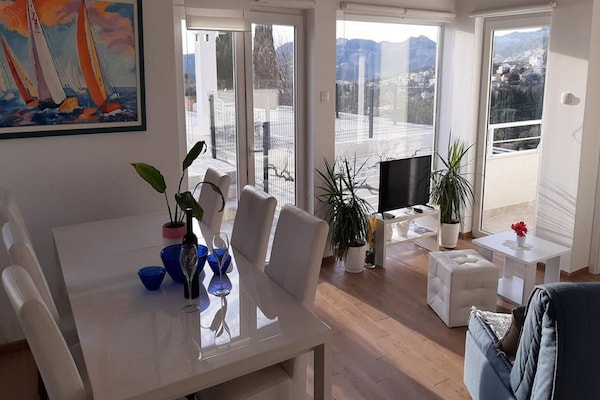 Villa Nika: Ruim vakantiehuis met privézwembad op 700m van zee in Mlini - thumbnail 3
