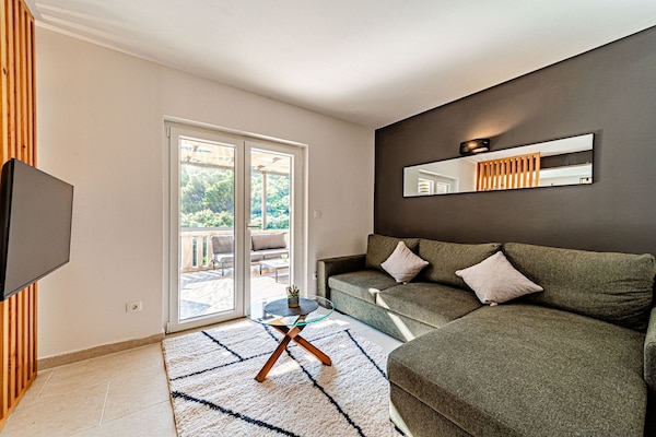 Eilandjuweel aan de Korcula kust: 5-slaapkamer appartement vlakbij zee - thumbnail 4