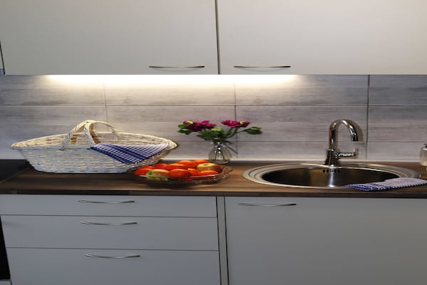 Luxe appartement in Karlovac: stijlvol verblijf aan de rivier de Korana - thumbnail 4