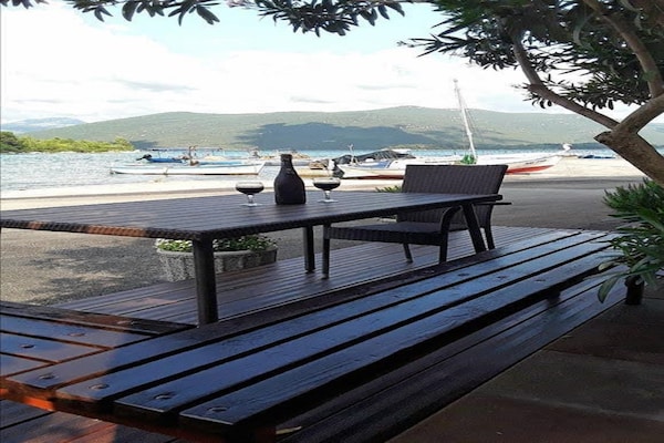 Stenen huis aan zee met panoramisch terras in Luka, Pelješac - thumbnail 2