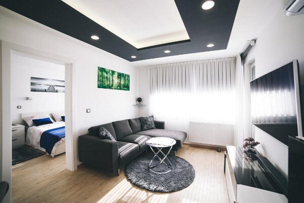 Ruim appartement met 2 slaapkamers in het hart van Zagreb - thumbnail 3