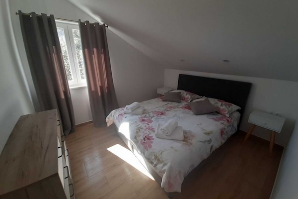 Superieur appartement met zeezicht en terras voor 6 personen in Jelsa, Hvar - thumbnail 2