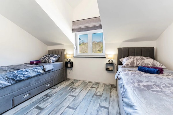 Villa Camellia: Fijne villa met privézwembad op 200m van strand in Kruševo - thumbnail 5