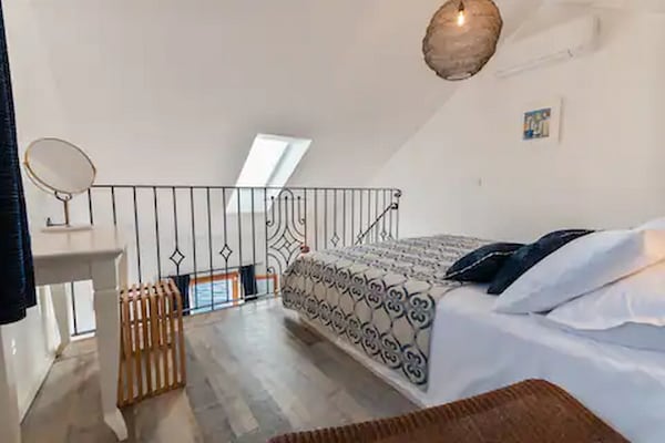 Luxe appartement met zeezicht in historisch Trogir - thumbnail 5
