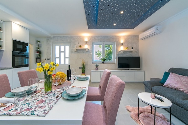 Licht appartement met terras in rustige baai van Brela - thumbnail 6
