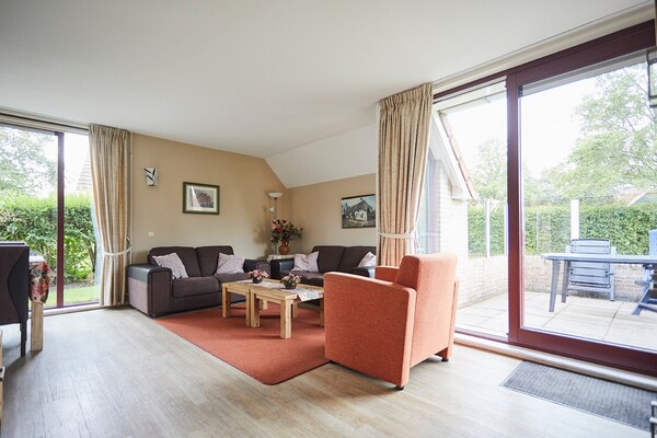 Vrijstaand vakantiehuis met tuin op Hof van Zeeland, huisdieren welkom - thumbnail 2