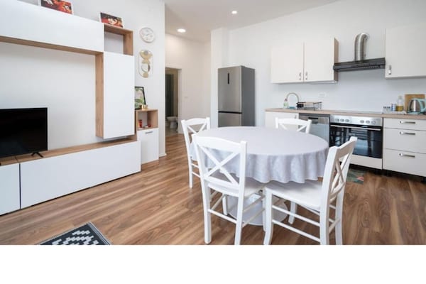 Apartments Melita - Superior Two Bedroom Apartment With Balcony And Sea View (A4) - Zadar