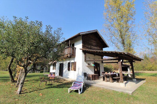 Rustiek vakantiehuis voor 4 aan de Piave met tuin en veranda in Borgo Valbelluna - thumbnail 1