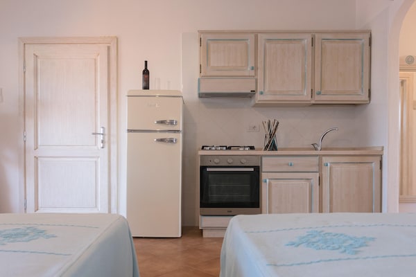 Ruim appartement voor 6 in Orosei, vlakbij zee en centrum - thumbnail 6