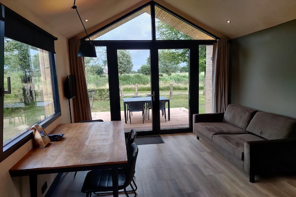Vakantiepark Eigen Wijze 12: Luxe groepsaccommodatie met 4 chalets in Flevoland - thumbnail 2